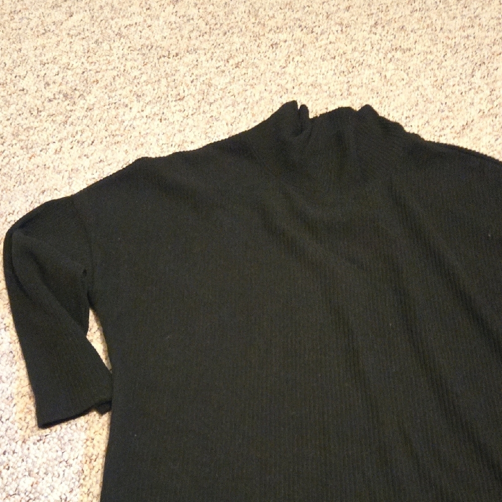 Old Navy Ribbed Knit Sweater - Picture 3 of 6